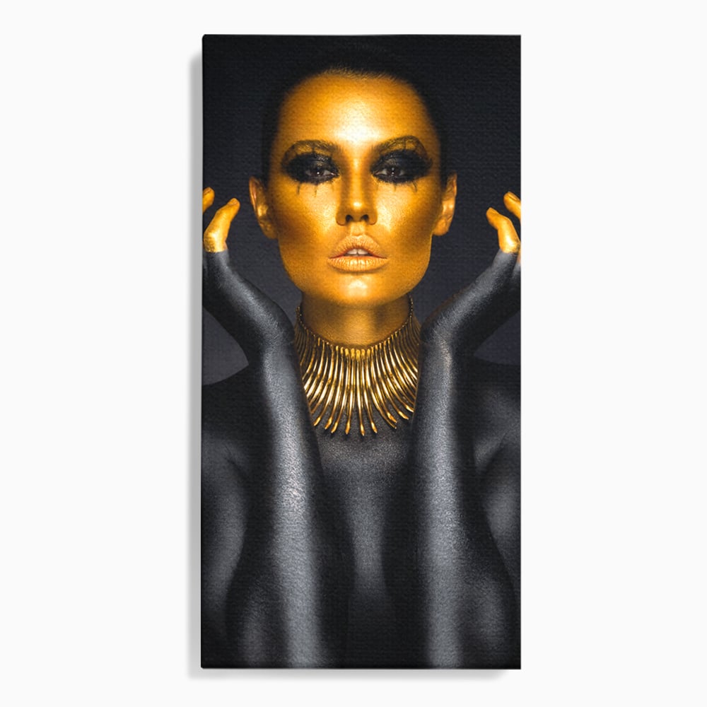 Tablou canvas cu tablou portret femeie aurie, fara rama, pe sasiu de lemn